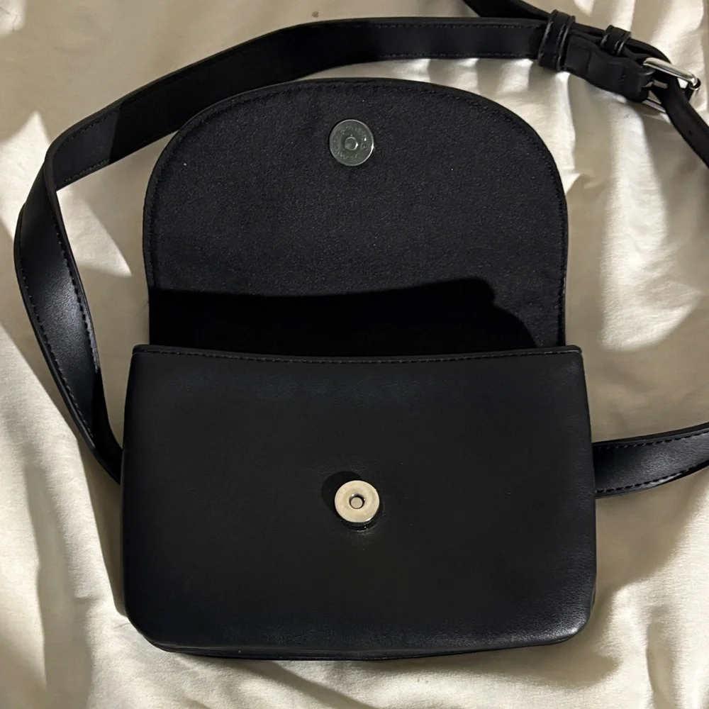 Sam Edelman Multi Use Sling Shoulder / Belt Bag Fanny Pack - Picture 5 of 6